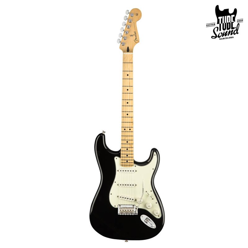 Fender Stratocaster Player MN Black
