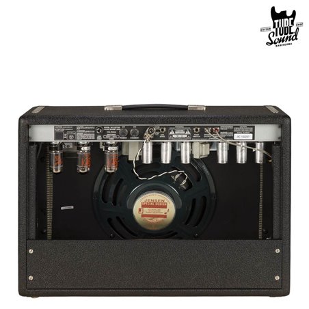 Fender 64 Custom Deluxe Reverb Black
